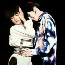 深入了解 打扑克双人剧烈运动视频